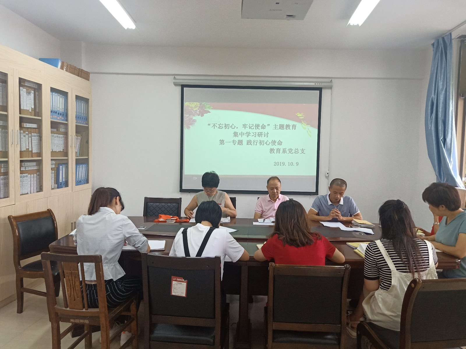 第一专题1.jpg 第一专题1.jpg