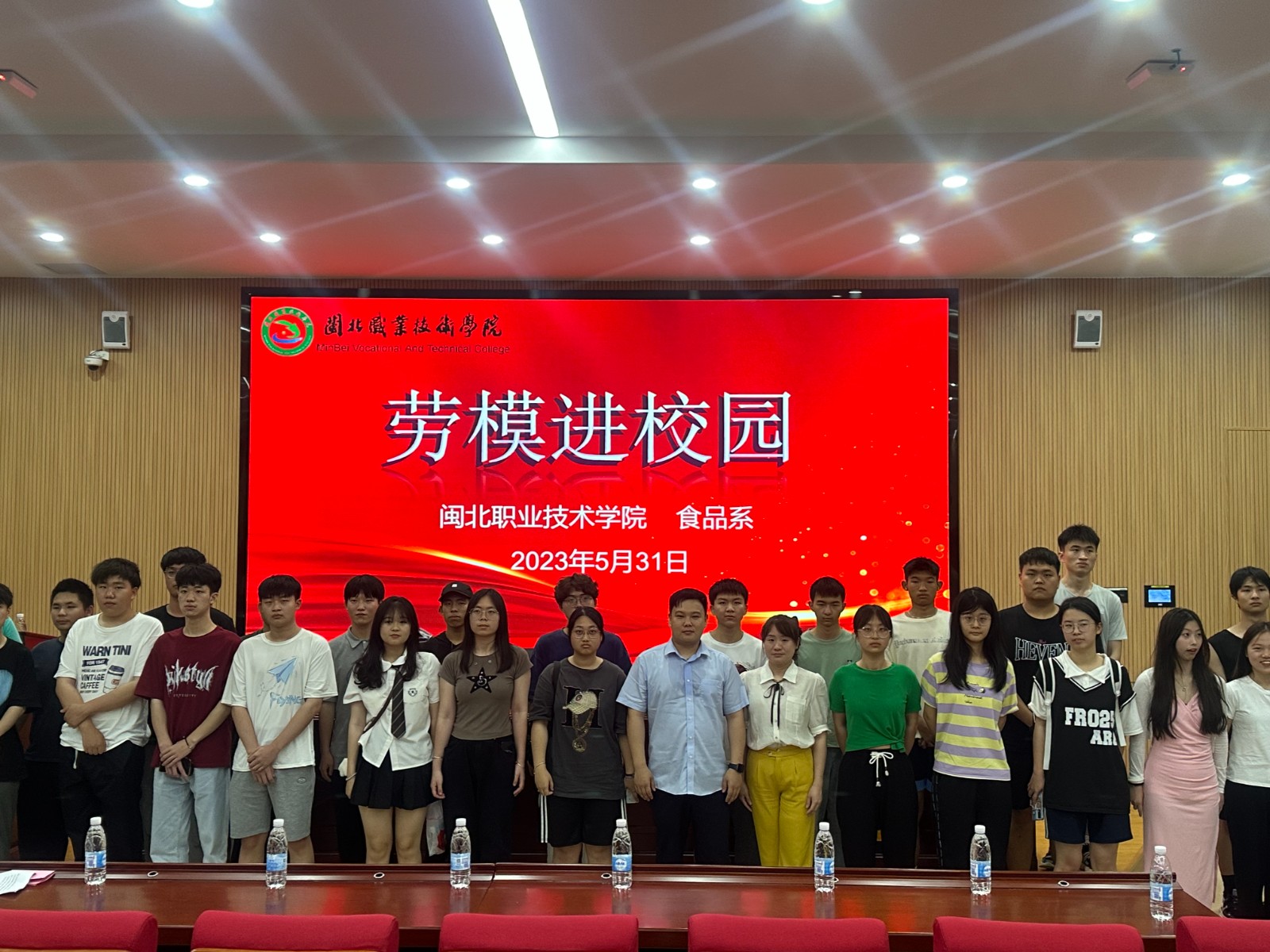 209399349d9dc2eaabe00aaff6565ff.jpg 209399349d9dc2eaabe00aaff6565ff.jpg