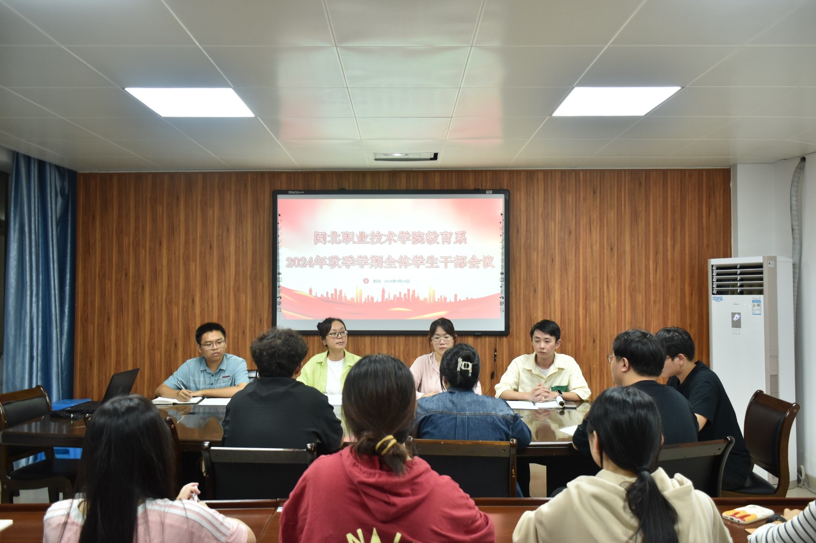 DSC_0429.JPG DSC_0429.JPG