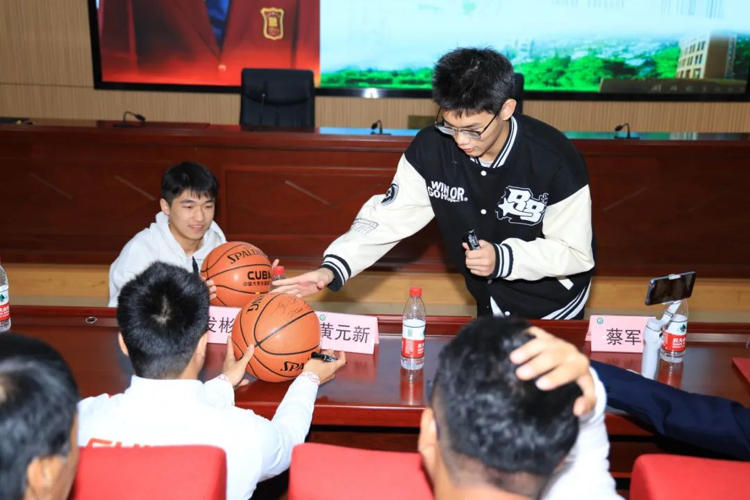 微信图片_20241124211156.jpg 微信图片_20241124211156.jpg