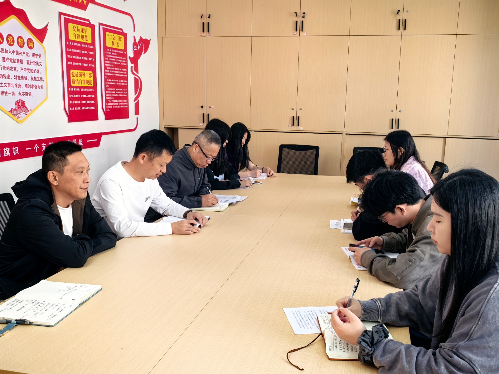 BEEC2117BCAA947F53F02F4BBD2BF08C.jpg BEEC2117BCAA947F53F02F4BBD2BF08C.jpg